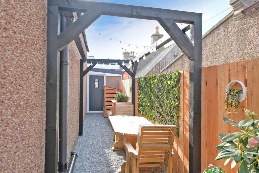 Cliff Top Cottage With Sea Views Portknockie Extérieur photo